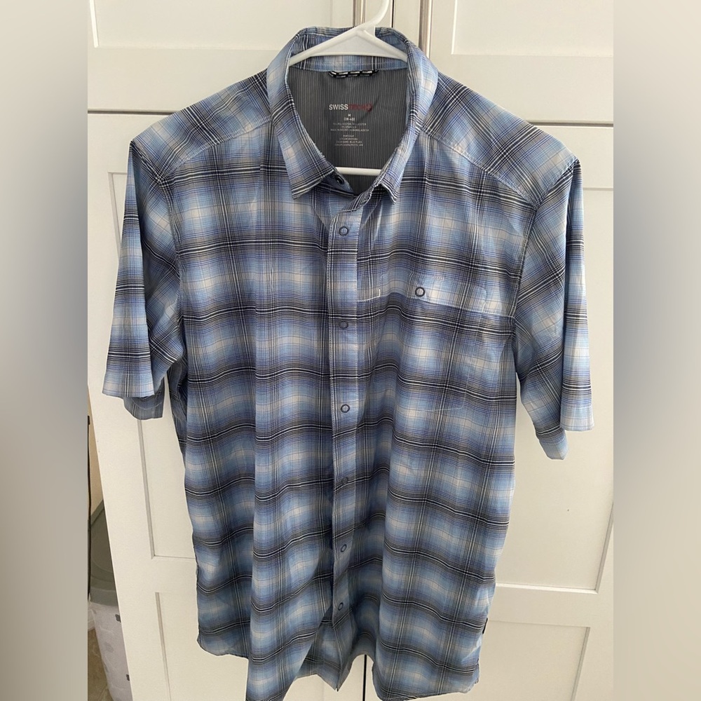 Swiss Tech Men's Short Sleeve Outdoor Shirt, Blue Plaid, M (38-40)